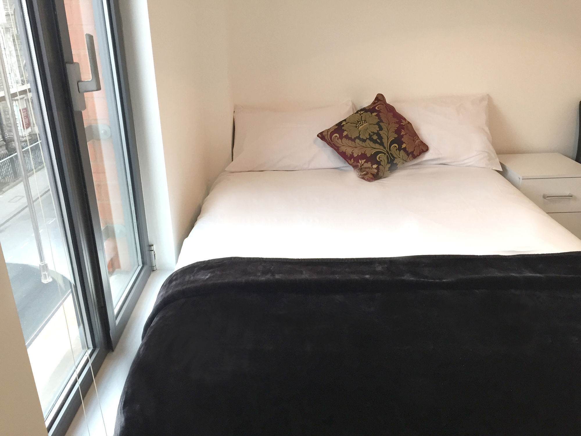 Blandford Street Apartment *